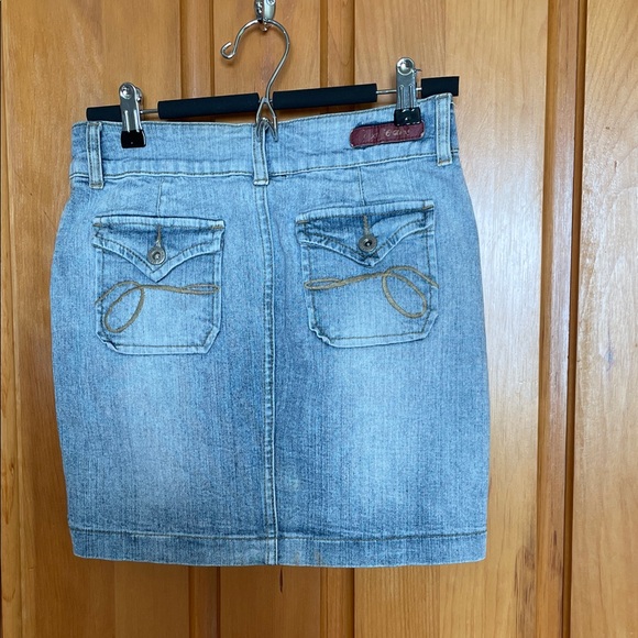 7. Lovely Denim Mini Skirt
FOXY - Picture 3 of 8